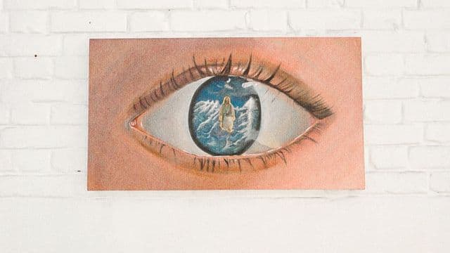 PUESTOS LOS OJOS EN JESÚS