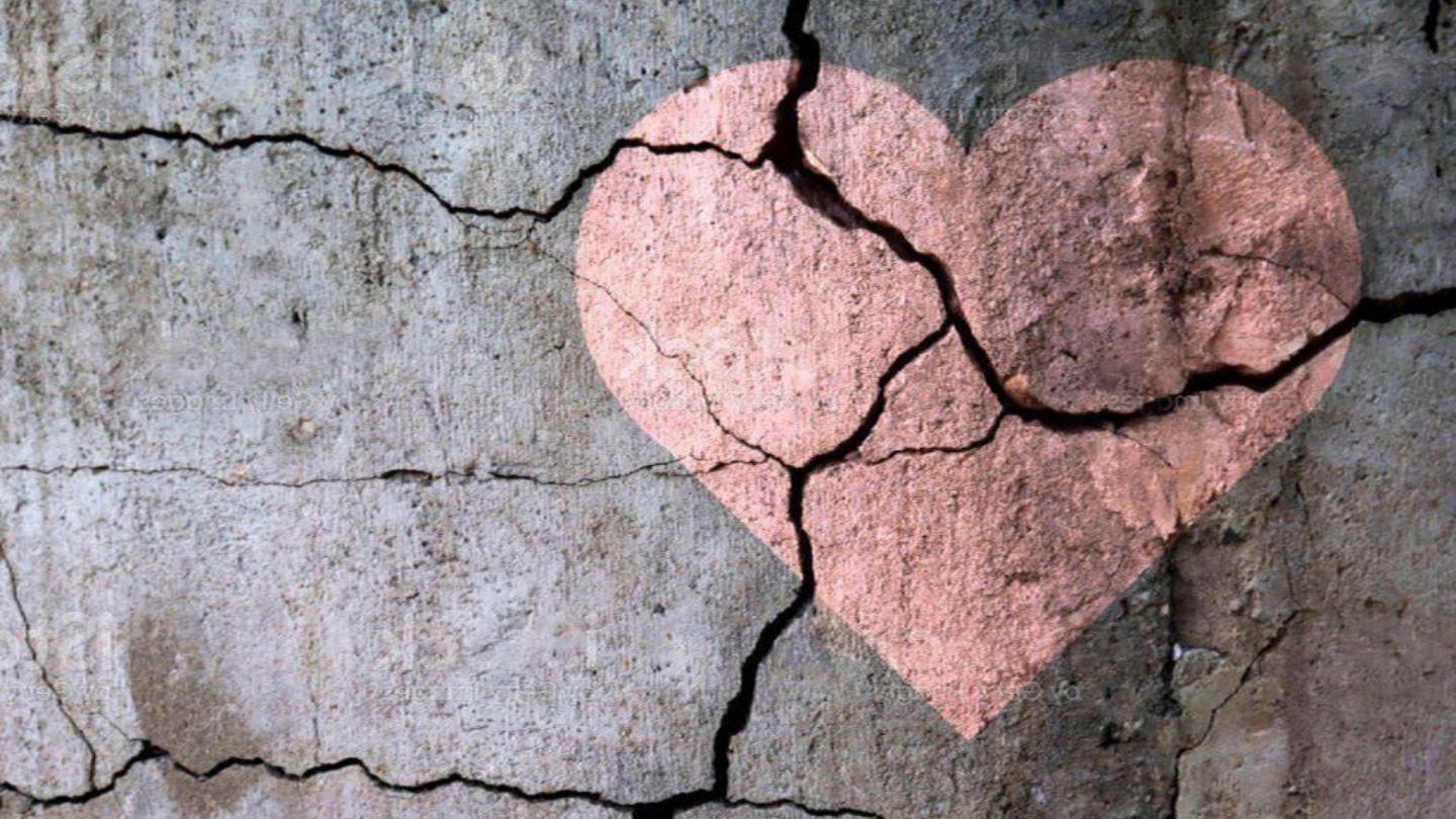 Deep Wounds of Betrayal Efesiana 3:20 Malagasy Bible