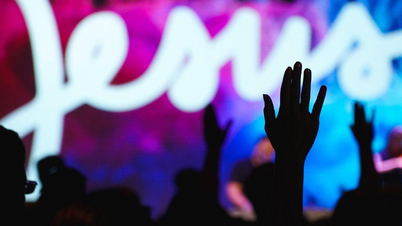Celebrando Jesus: Cristo e a Comunidade