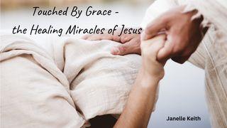 Touched by Grace - the Healing Miracles of Jesus Лука 13:11-12 Од Соткс, Новый Завет на мордовском-мокша языке 2016