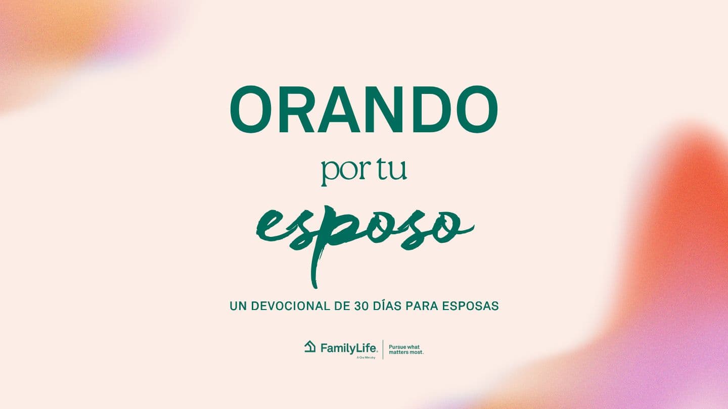Orando por tu esposo: Un devocional de 30 días para esposas