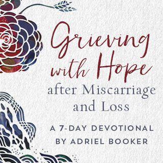 Duelo con esperanza después de un aborto espontáneo por Adriel Booker